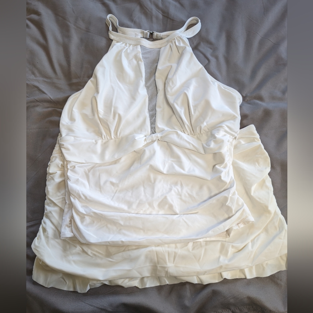 Women's Large White Tankini and Skirt Swimsuit